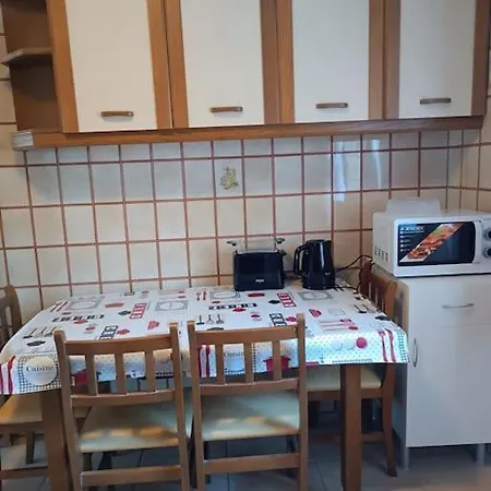 Bonito Apartamento Cistierna Esterno foto