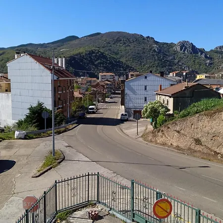 Bonito Apartamento Cistierna Esterno foto